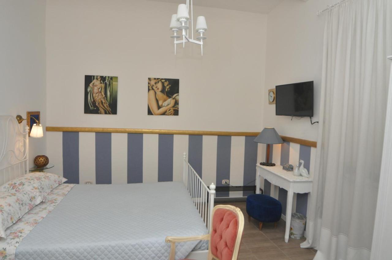 Brenta 12 Bed & Breakfast เมสซีนา ภายนอก รูปภาพ