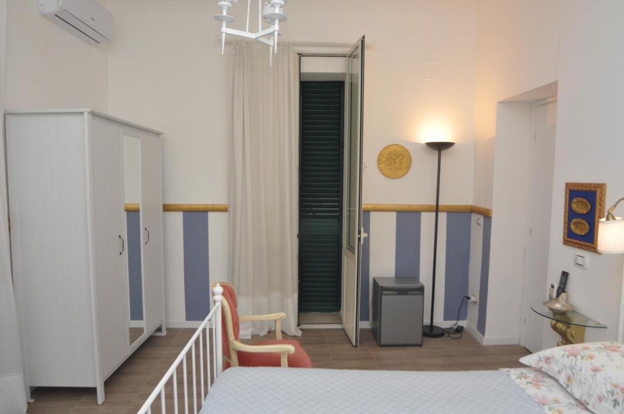 Brenta 12 Bed & Breakfast เมสซีนา ภายนอก รูปภาพ