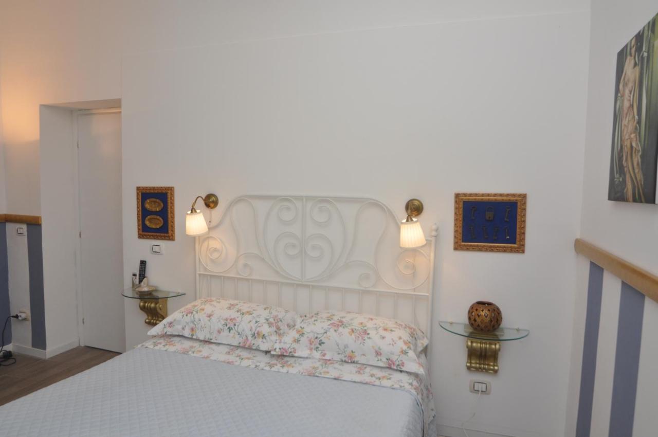 Brenta 12 Bed & Breakfast เมสซีนา ภายนอก รูปภาพ