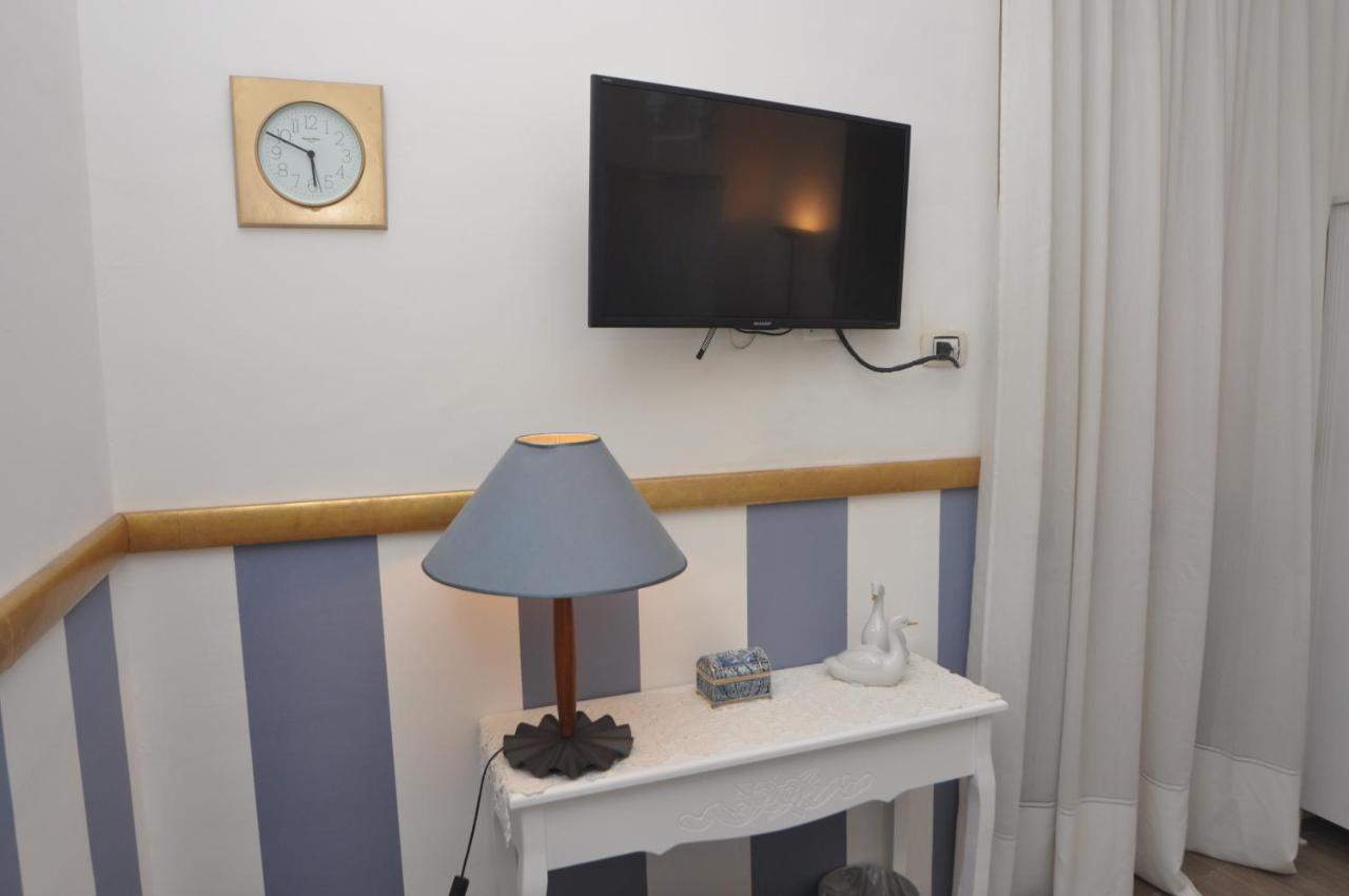 Brenta 12 Bed & Breakfast เมสซีนา ภายนอก รูปภาพ