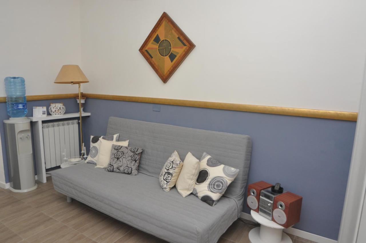 Brenta 12 Bed & Breakfast เมสซีนา ภายนอก รูปภาพ